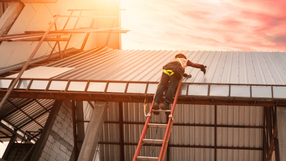 BAYSIDE ROOF RESORATION REPAIRS BRISBANE SUNSHINE COAST Eco-Friendly Cleaning Solutions for Metal Roofs-min Eco-Friendly Cleaning Solutions for Metal Roofs in QLD